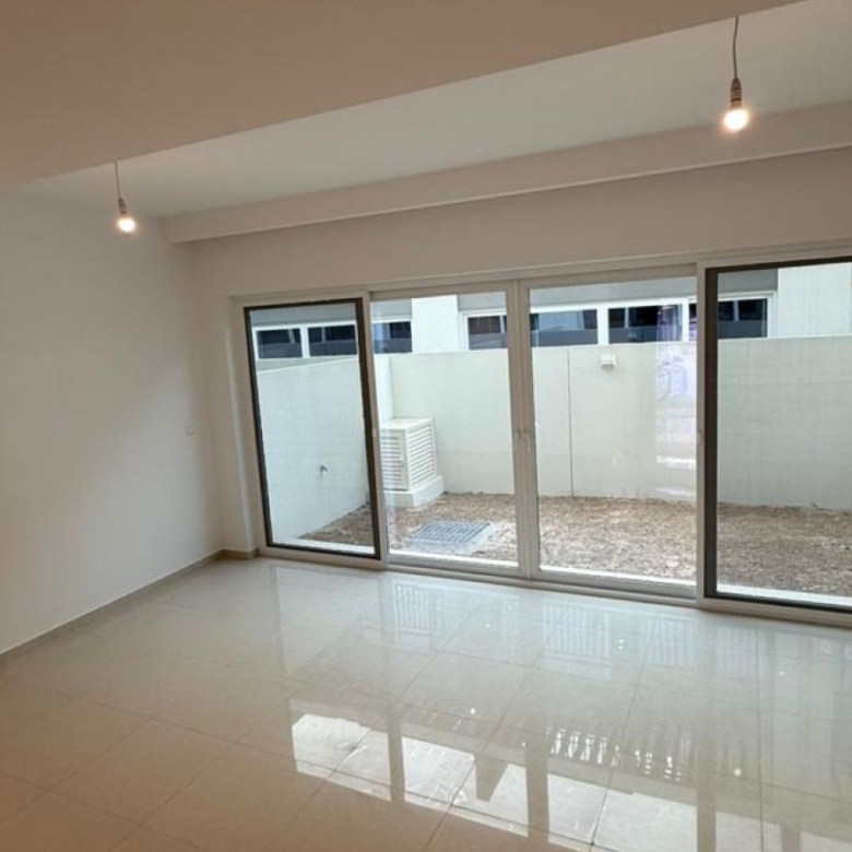 BRAND NEW | CLOSE TO AMENITIES | ROOF ACCESS