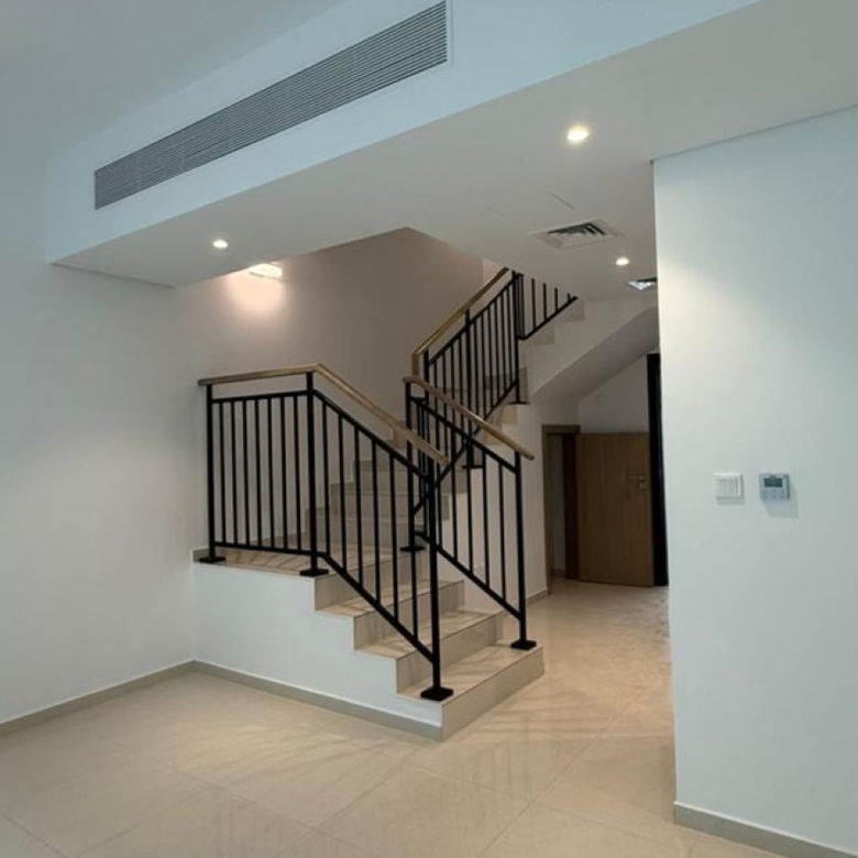 BRAND NEW | CLOSE TO AMENITIES | ROOF ACCESS