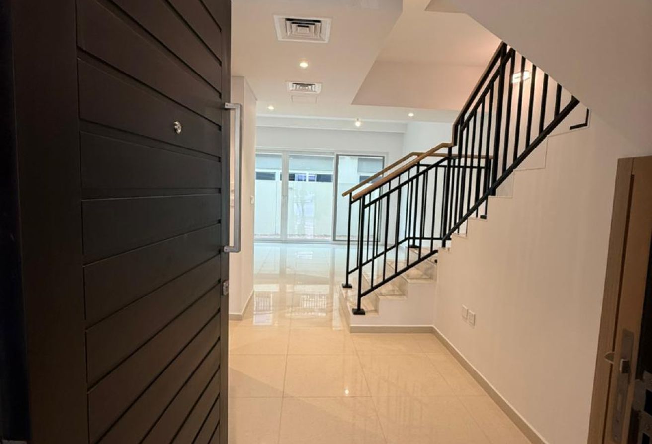 BRAND NEW | CLOSE TO AMENITIES | ROOF ACCESS